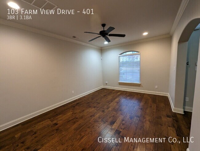 Building Photo - 103 Farm View Dr