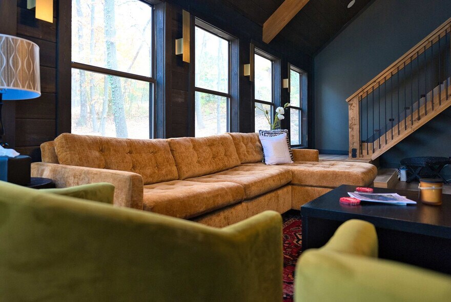 Building Photo - 1780 N Walnut Ave