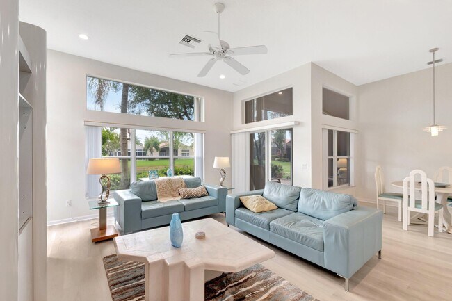 Building Photo - 7566 Pebble Shores Terrace