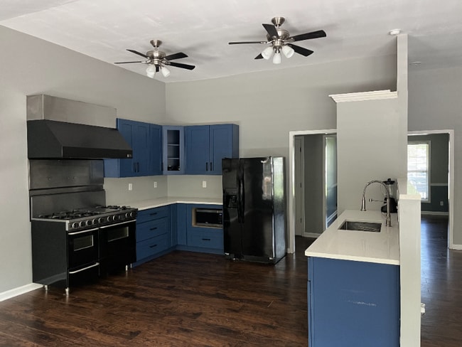 Building Photo - 2582 Oak Bluff Dr