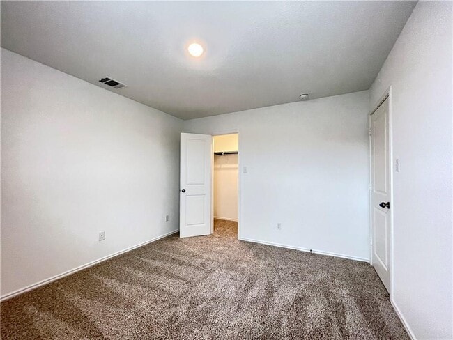 Building Photo - 118 Canley Lp
