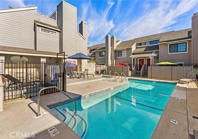 Building Photo - 883 Magnolia Ave