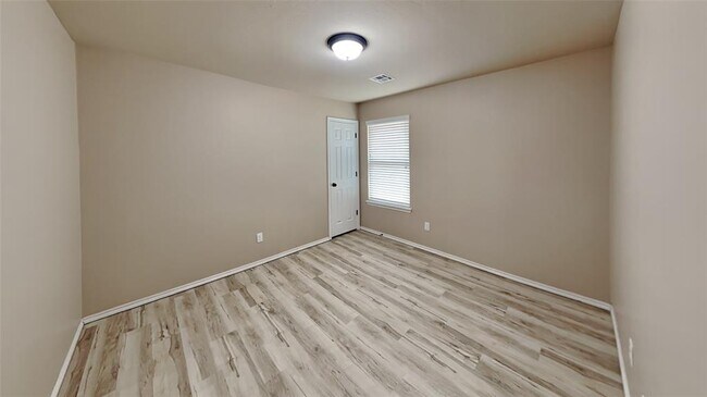 Building Photo - 2428 NW 198th St