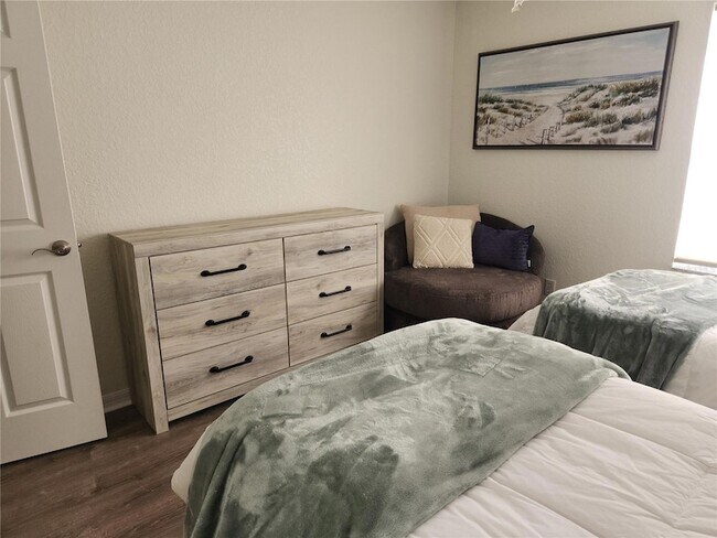 Building Photo - 6503 Fairway Gardens Dr