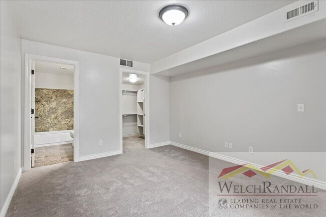 Building Photo - Beautiful 3 Bed 2 Bath Condo in Layton