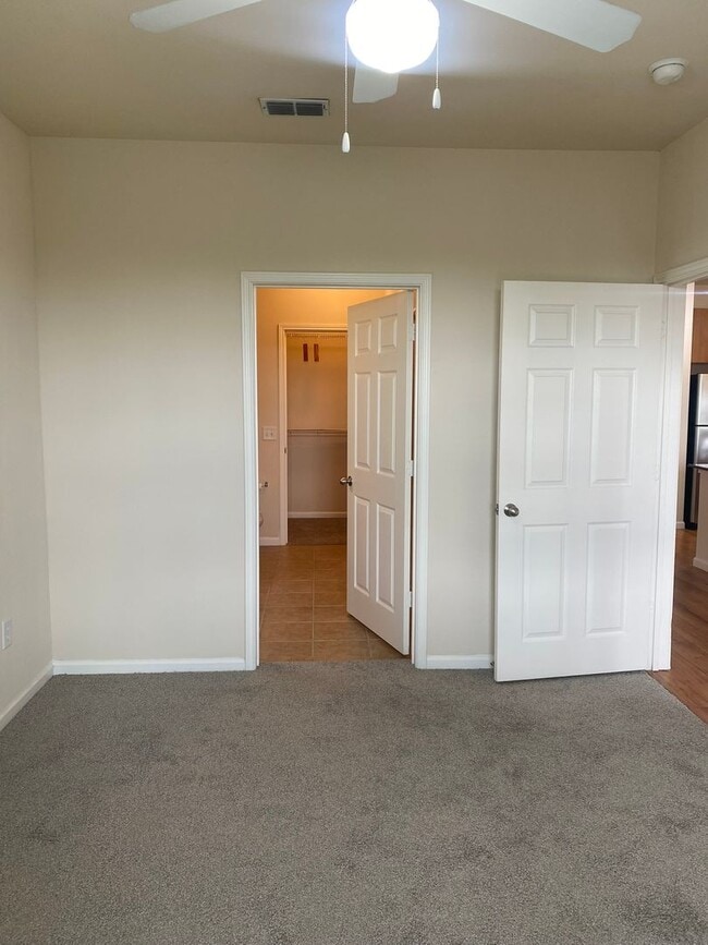 Building Photo - Midtown Village 2 Bedroom Available Now!