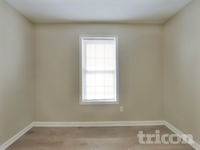 Building Photo - 621 Southern Trace Crossing