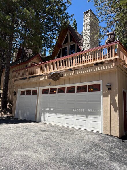 Building Photo - 180 Grass Valley Rd