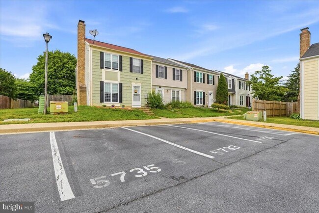 Building Photo - 5735 Sunset View Ln