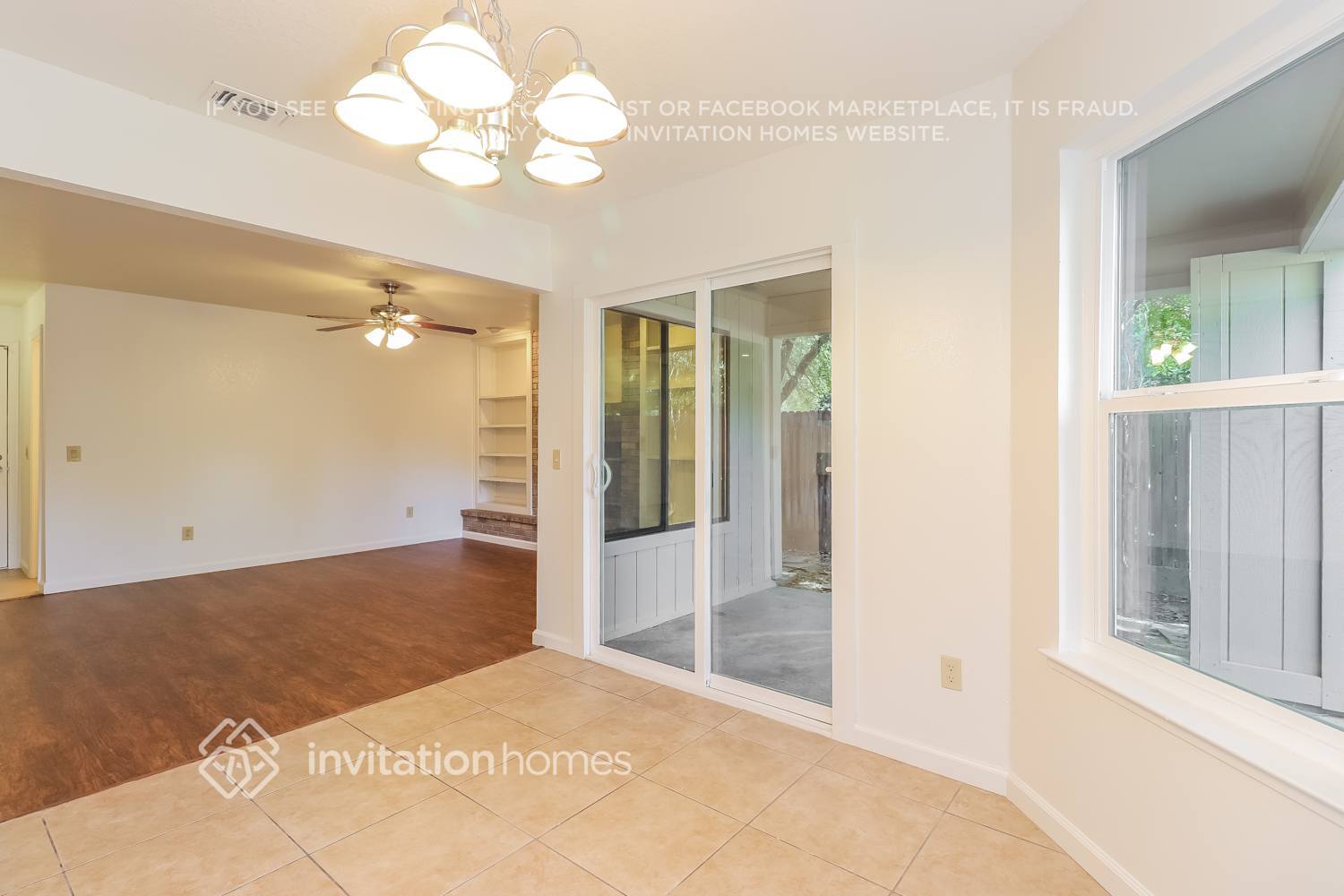 Building Photo - 8186 Devon Park Ct