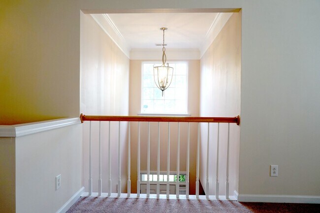 Building Photo - Showing will Start on May 17th! Gorgeous 3...