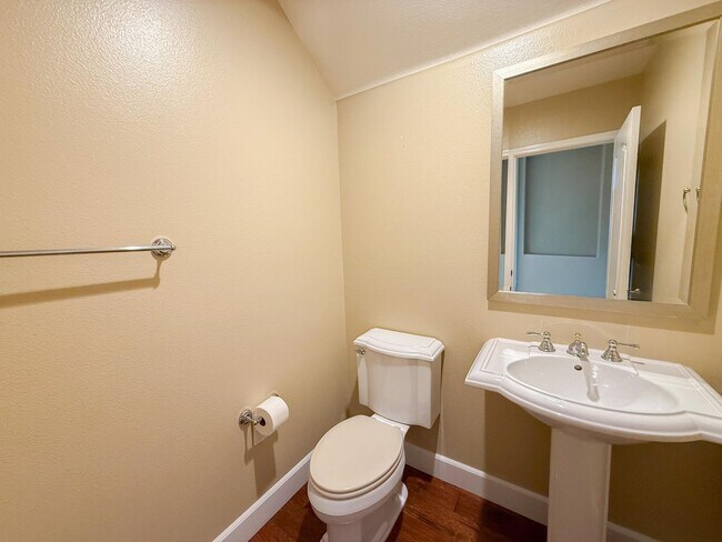 Building Photo - 342 Stanforth Ct