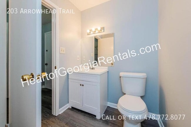 Building Photo - 203 Arrowhead Trl