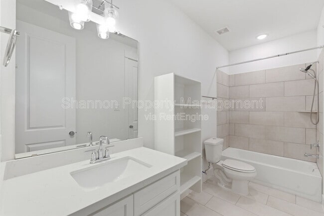 Building Photo - 4605 Lavatera St