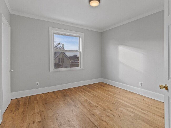 Building Photo - 2220nHoltonM