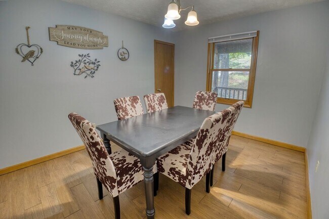 Building Photo - Monthly Waterfront Cabin with Slip