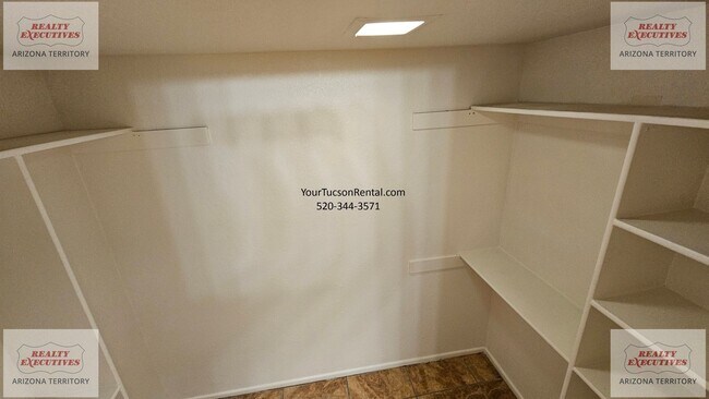 Building Photo - 1st Ave & Irvington Rd area 3 bedroom with AC