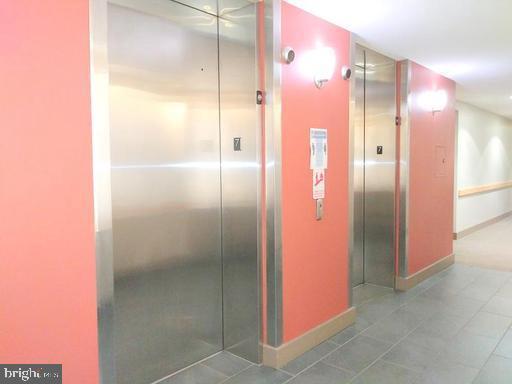 Building Photo - 815 Arch St