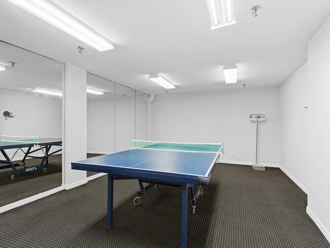 Building Photo - 3301 S Ocean Blvd