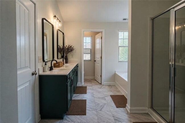 Building Photo - 5114 Rapahoe Trail