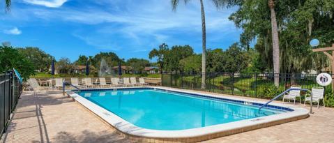 Building Photo - 4665 Oak Hill Dr