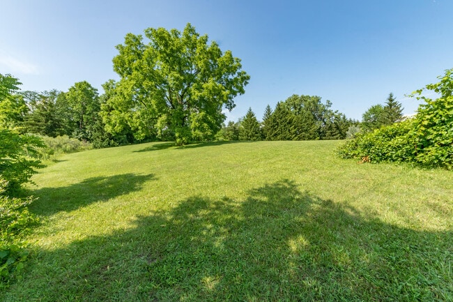 Building Photo - 18485 Ridge Rd