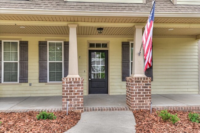 Building Photo - 1111 Sumter Landing Cir