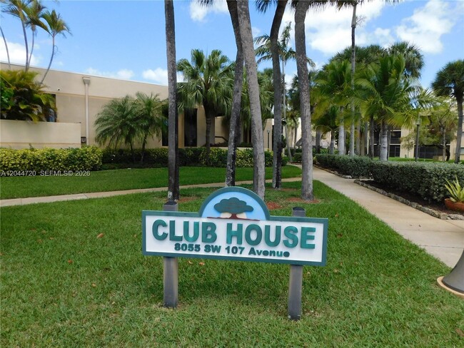 Building Photo - 8065 SW 107th Ave