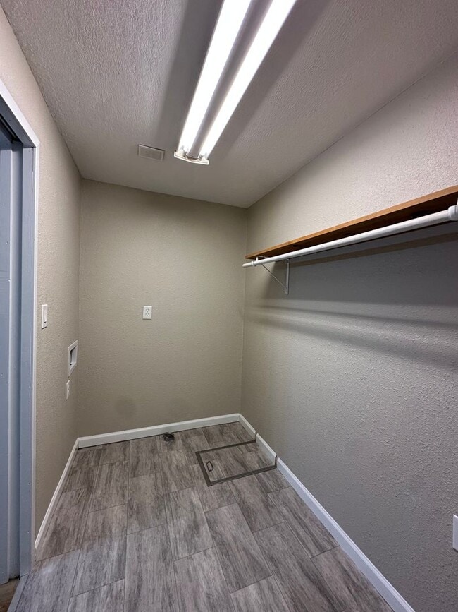 Building Photo - Modern Updates Meet Comfort in This Move-In Ready 3BR Home. Available for Rent or Rent To Own!