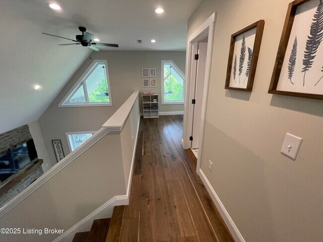 Building Photo - 84 Lakeside Dr