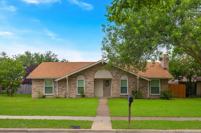 Primary Photo - 1803 Richland Dr