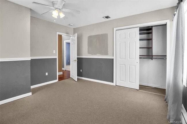 Building Photo - 11 Onyx Dr