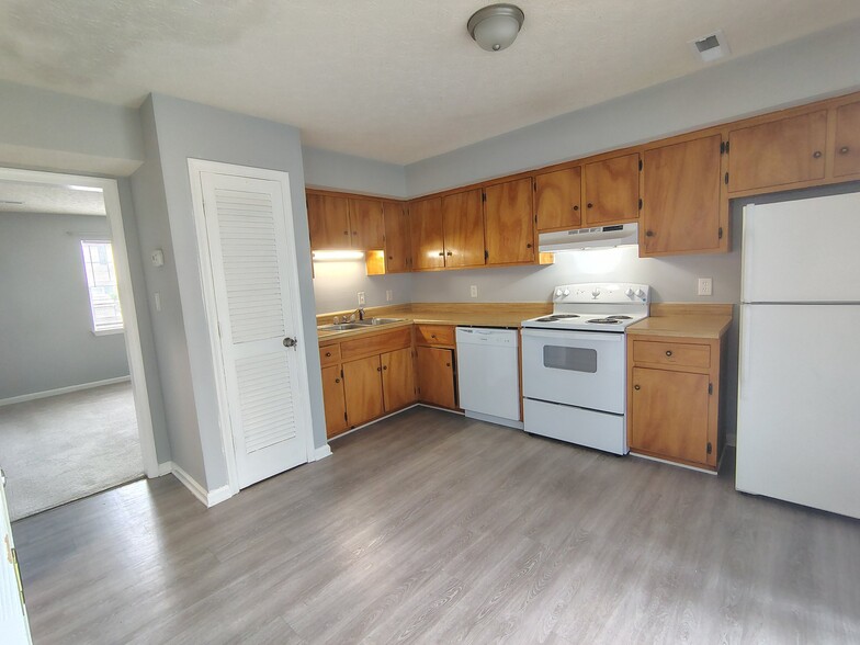 Building Photo - 16 Duiguid Dr