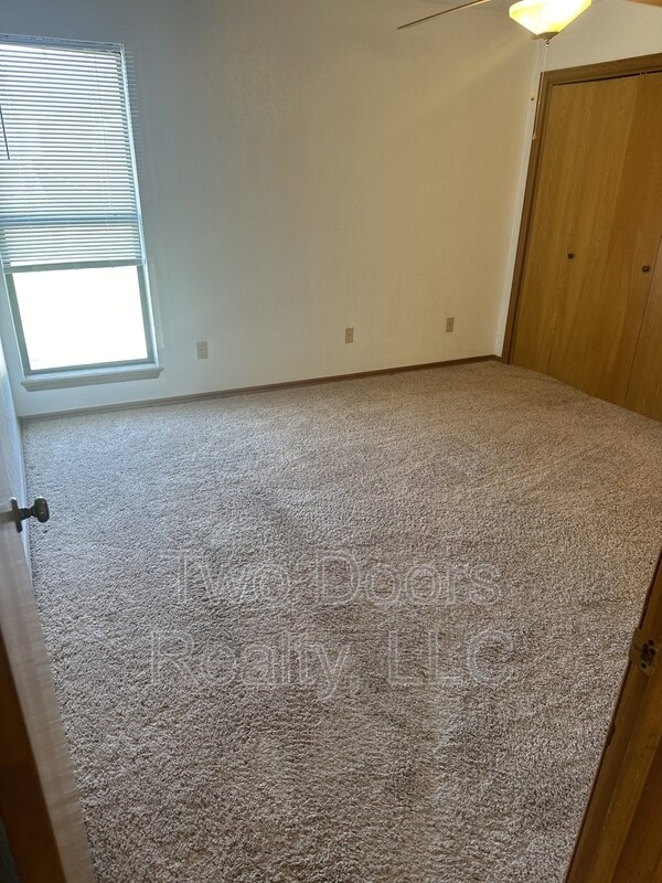 Building Photo - 2204 Shadowridge Dr