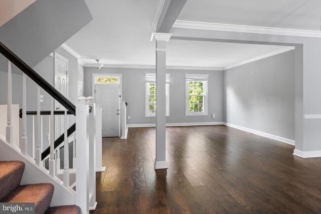 Building Photo - 7439 Heatherfield Ln