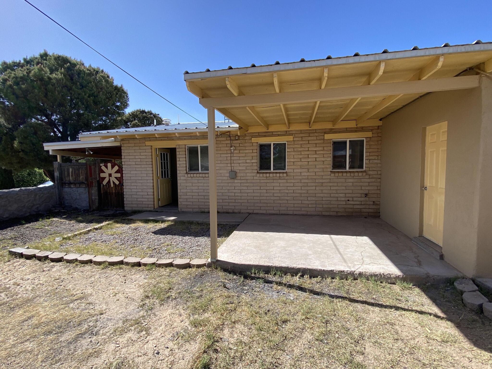 Backyard Patio with Storage - 1000 Glendale Dr