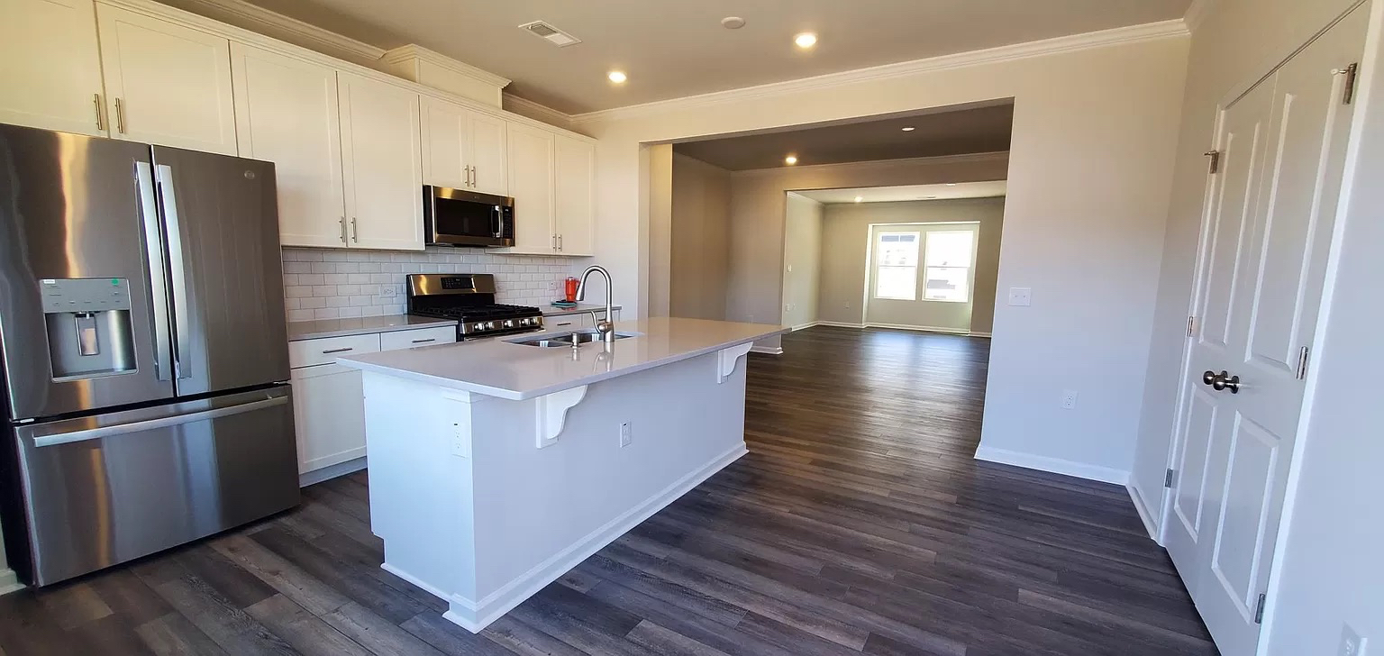 Building Photo - Room in Townhome on Sandwood Loch Dr