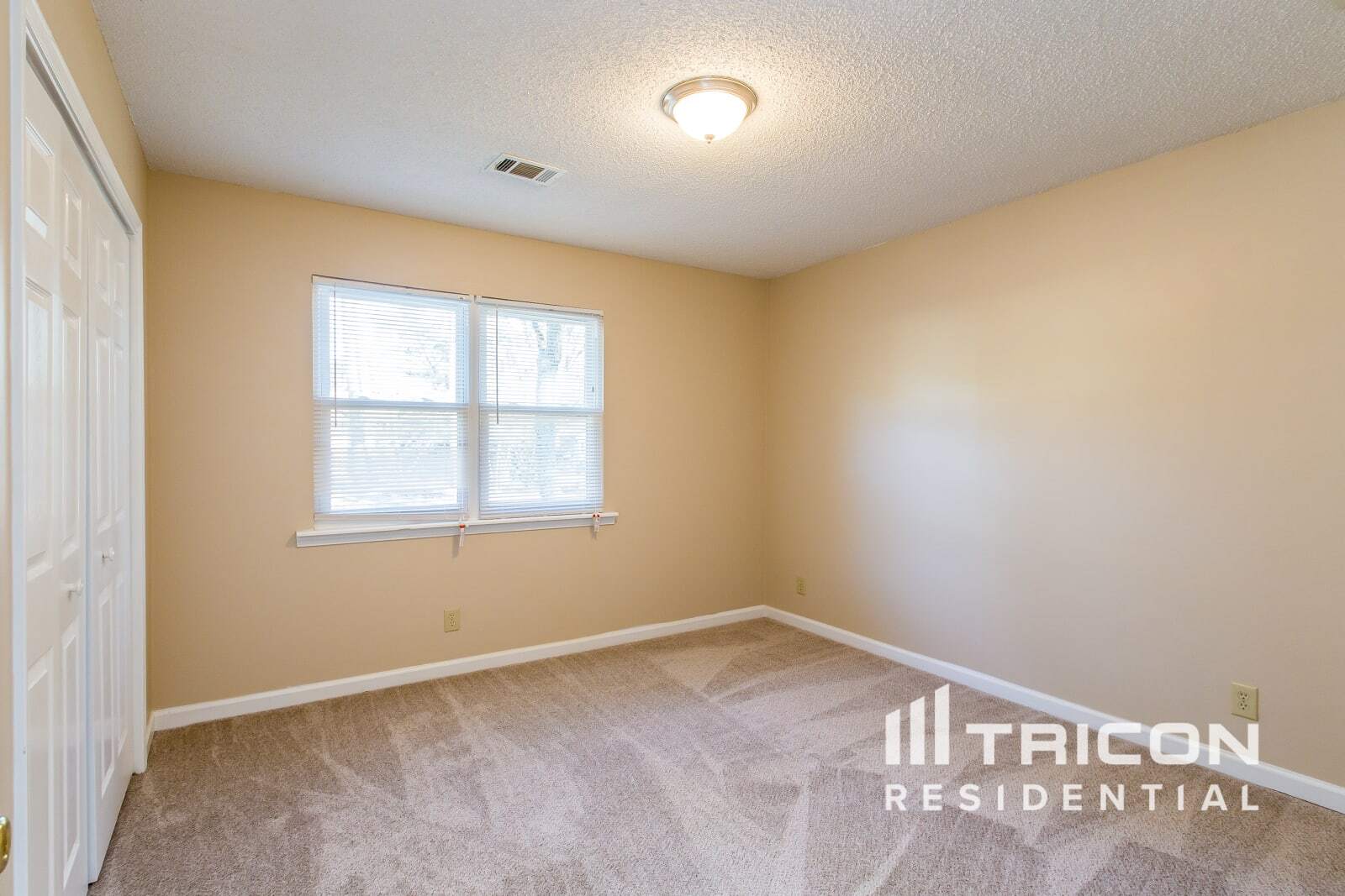 Building Photo - 2914 Sagemont Pl