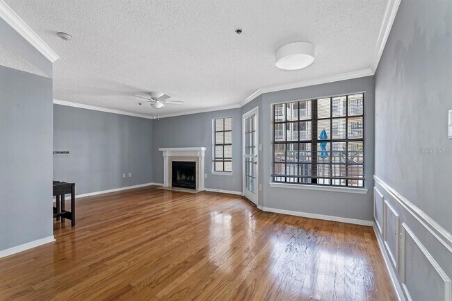 Building Photo - 1000 W Horatio St