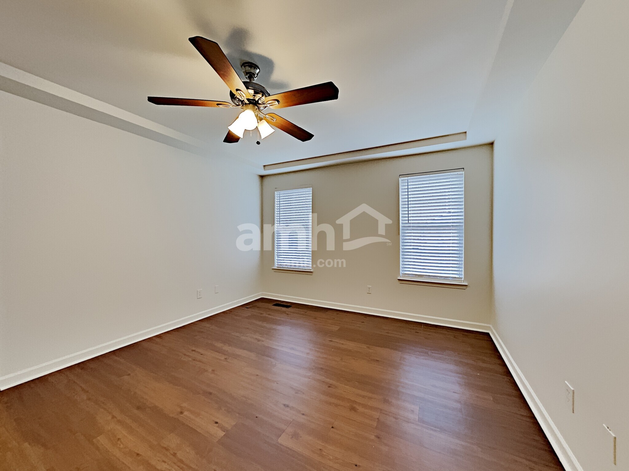 Building Photo - 679 Whispering Breeze