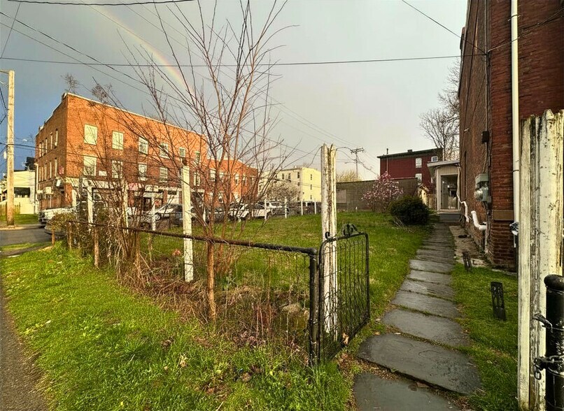 Building Photo - 75 Overlook Pl