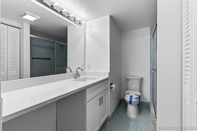 Building Photo - 4028 Hythe B