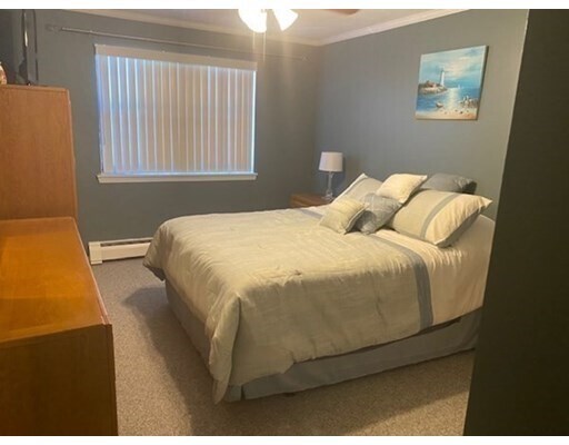 Building Photo - 10 Kenmar Dr