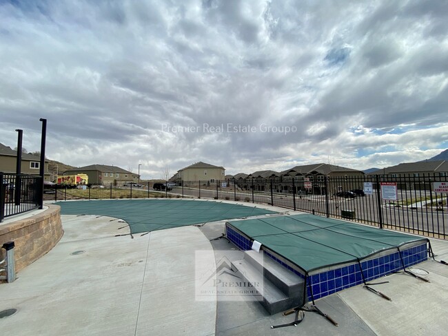 Building Photo - 2122 Birmingham Loop
