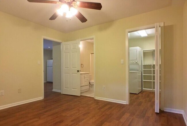 Building Photo - 525 E 58th St