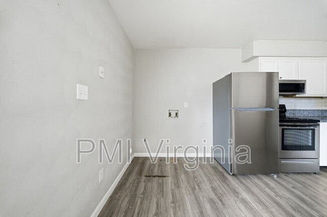 Building Photo - 2916 Pleasant Ave