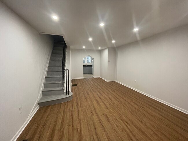 Building Photo - 604 Federal St