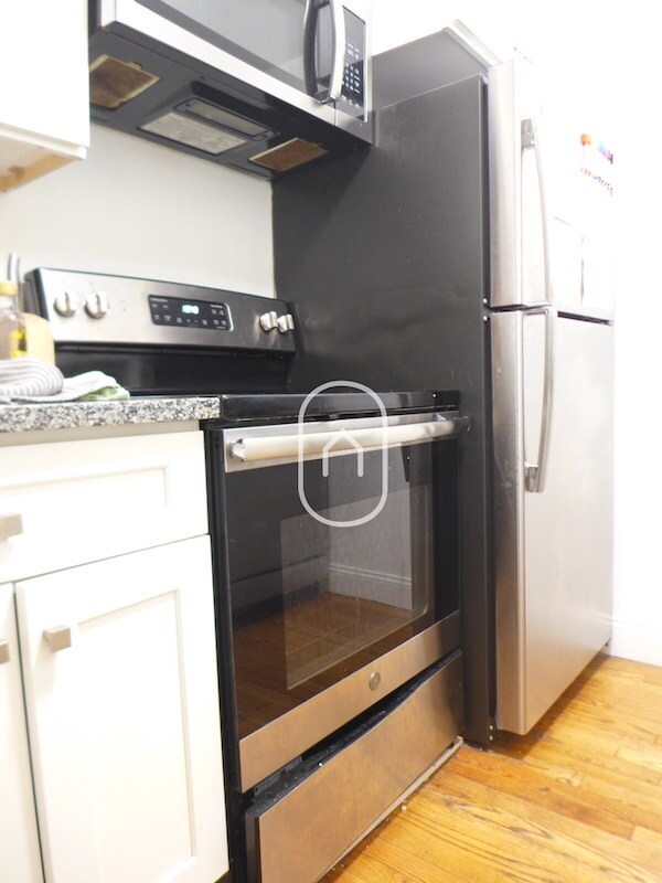 Building Photo - 32 Cunard St