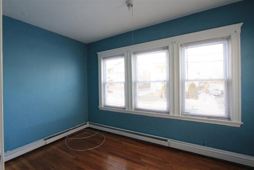 Building Photo - 23 Bonner Ave