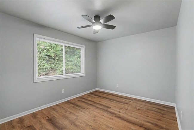 Building Photo - 2430 Coosawattee Dr NE